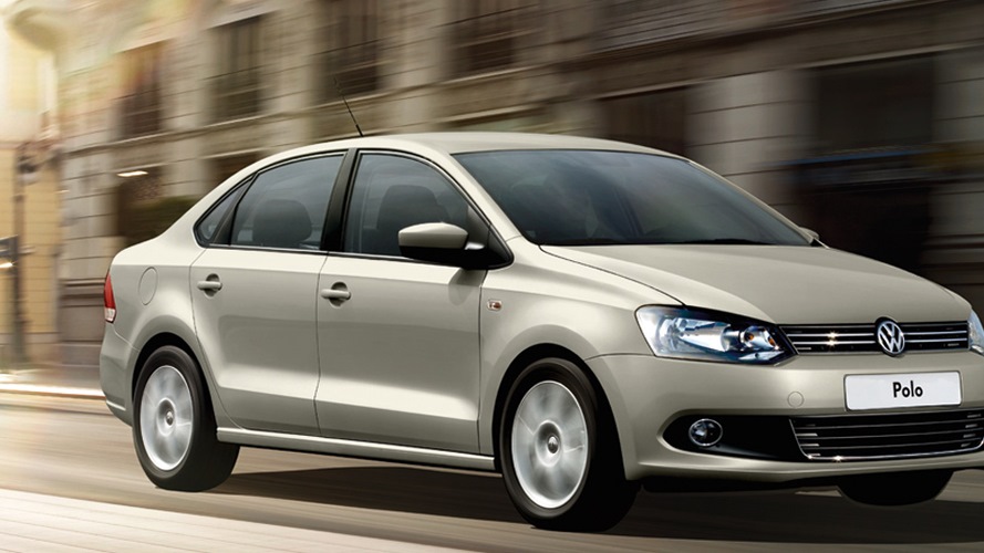 Luxury sedan rental in Dubai