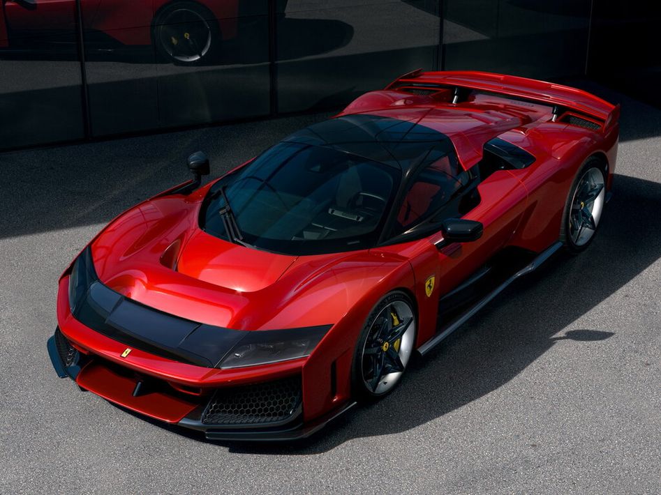 Rent ferrari in dubai