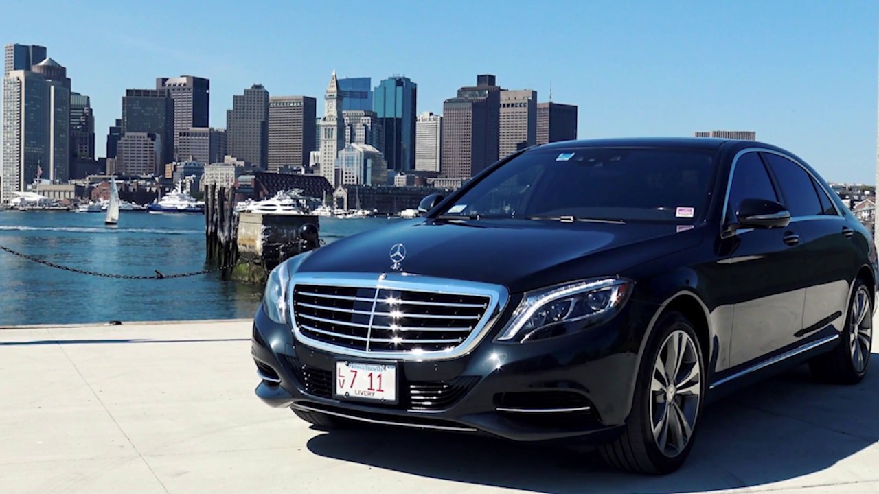 luxury sedan rental in Dubai