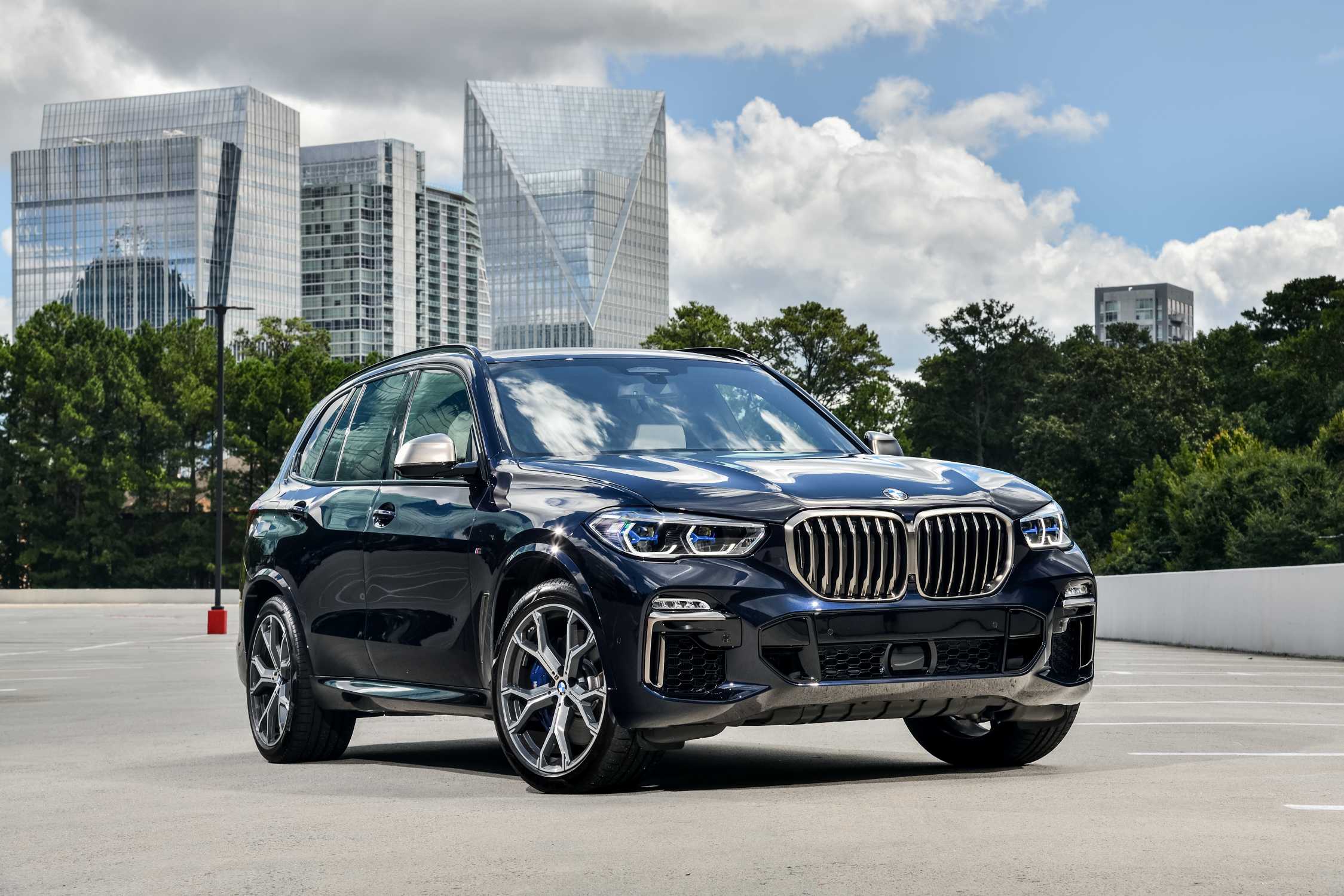 BMW X5 rental Dubai