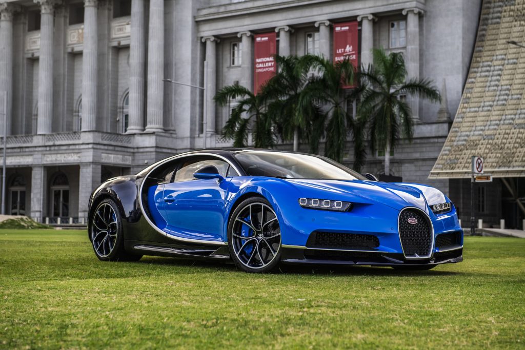 Luxury car hire in Dubai