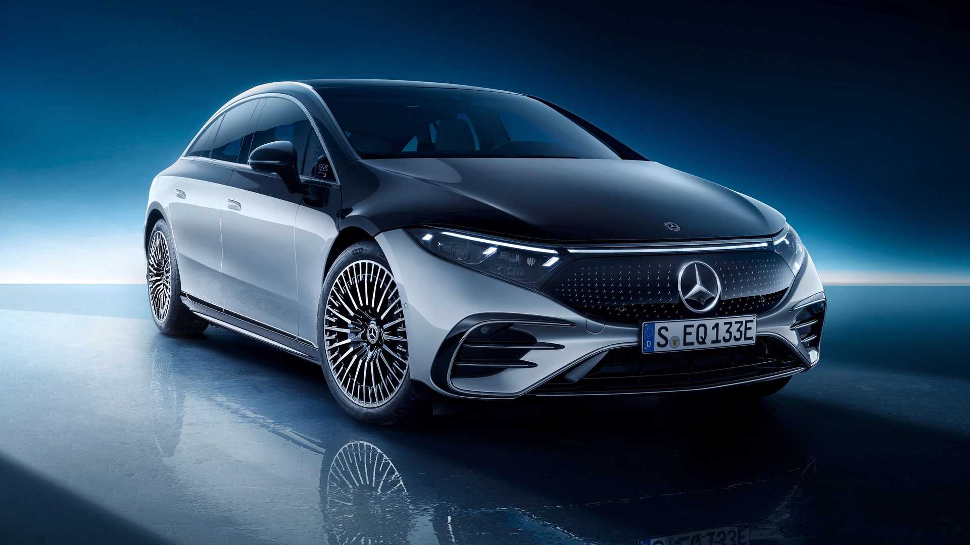 Rent a Mercedes in Dubai