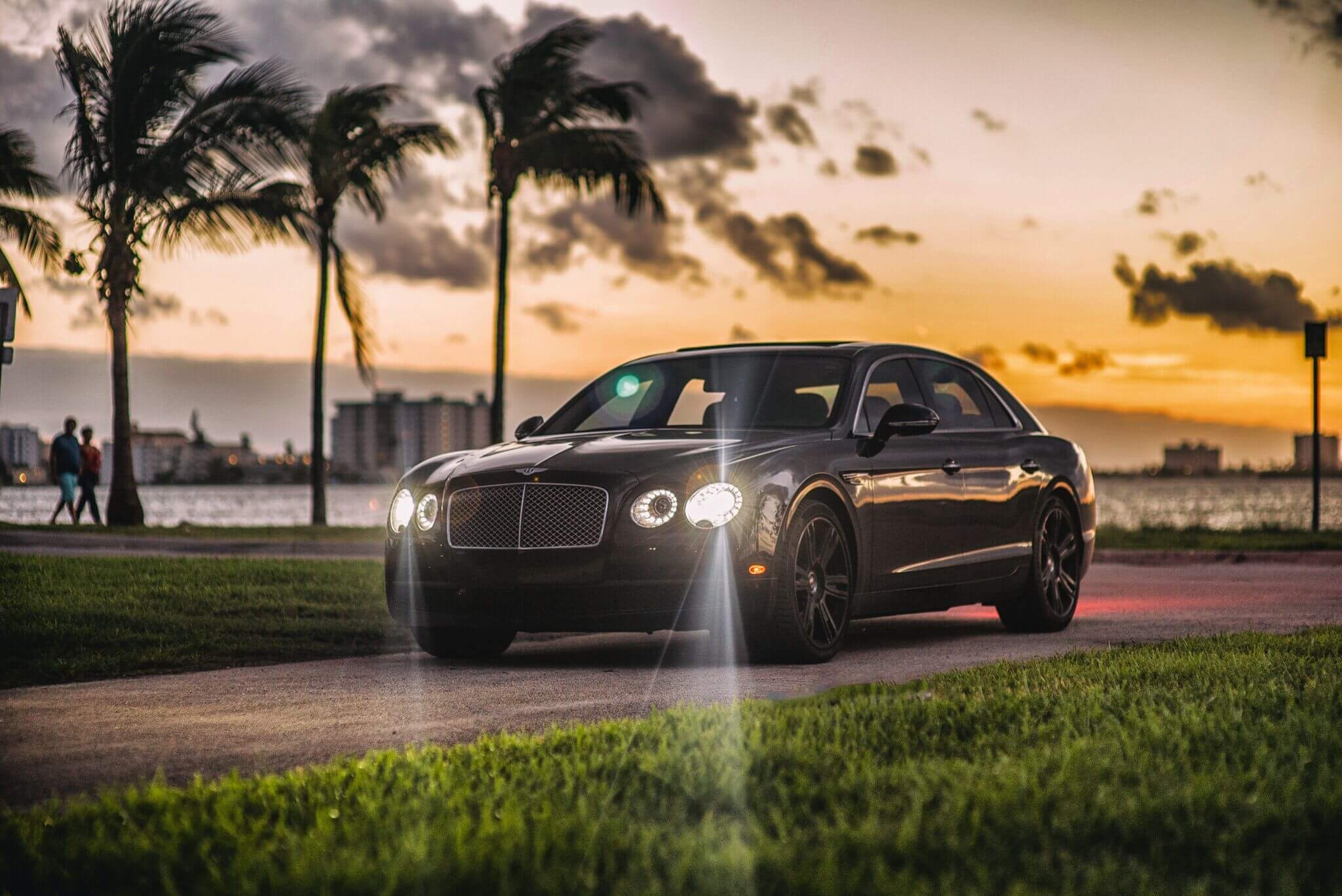 luxury vehicle rental
