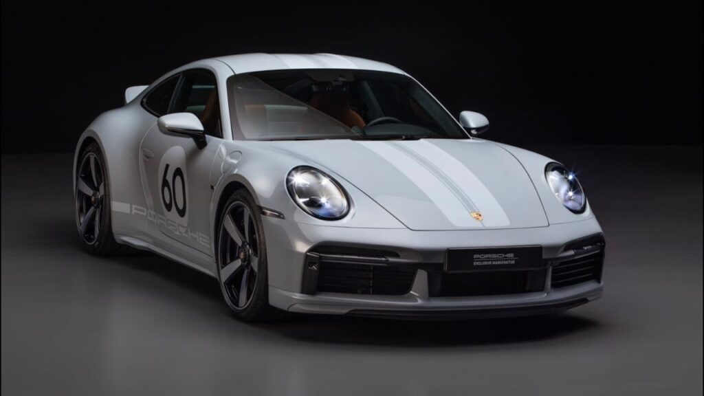 Car Rental Service in Dubai rental Porsche 911 in Dubai