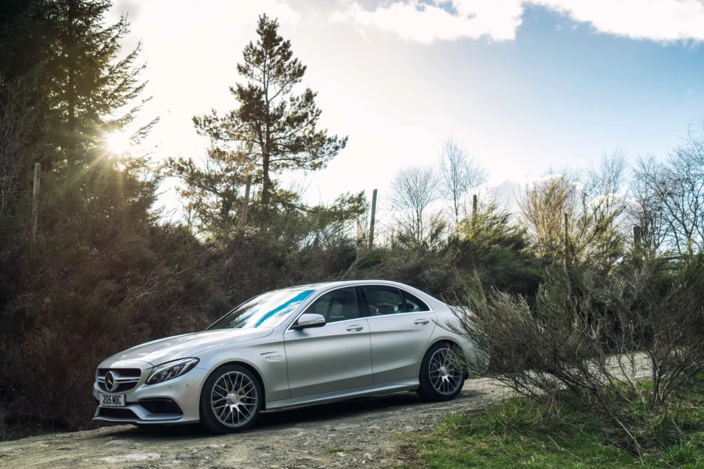 cost to rent a Mercedes-Benz