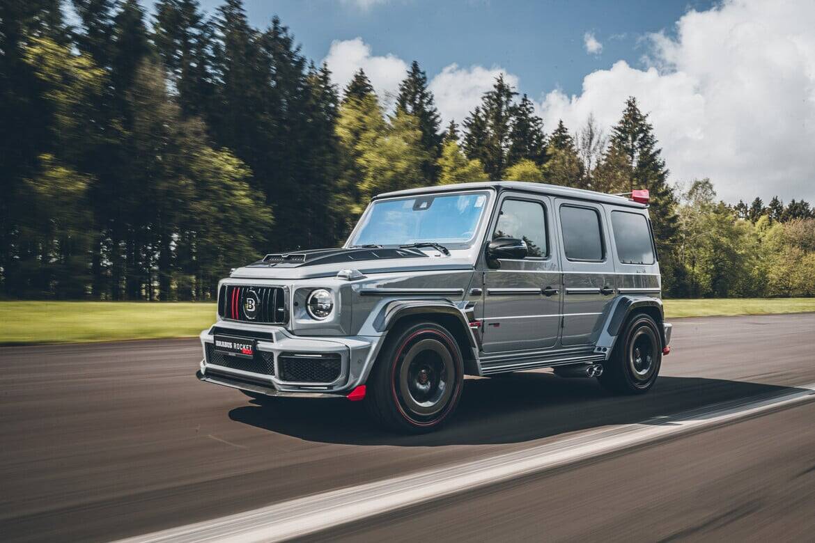rent Mercedes Brabus G900 in Dubai