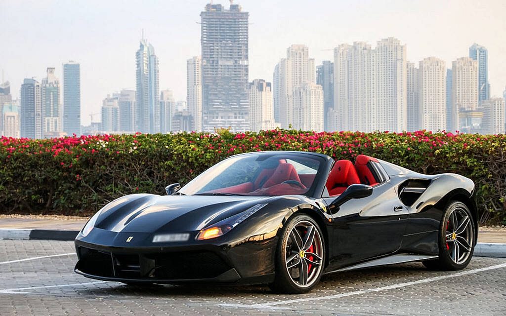 renting car in Dubai