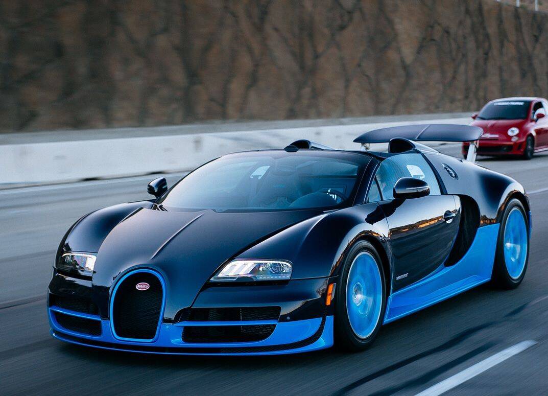 Rent Bugatti Veyron in Dubai