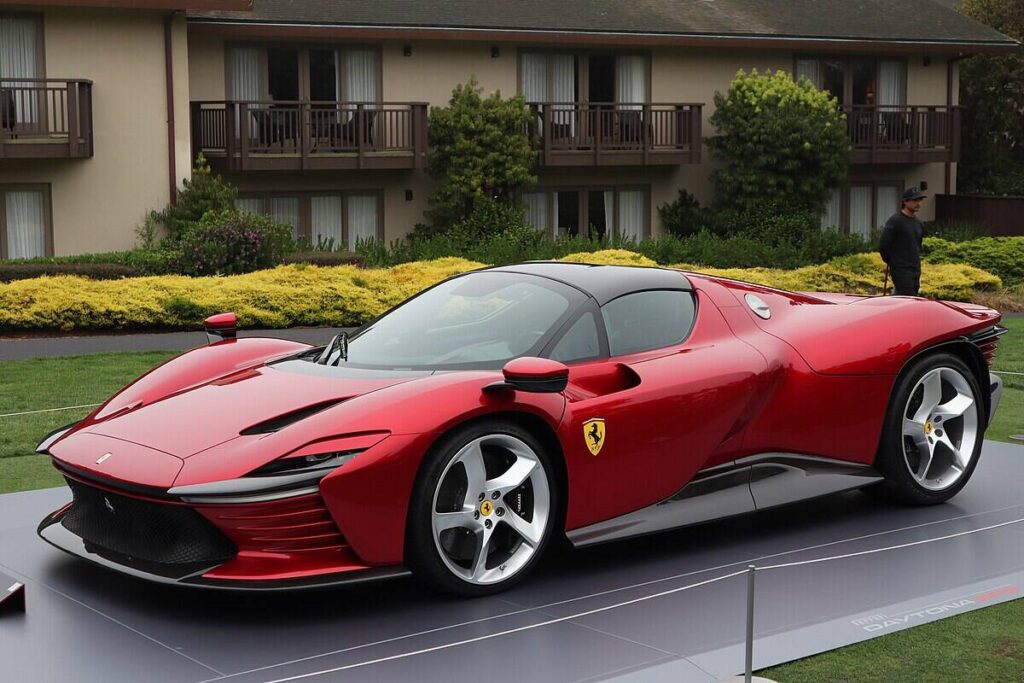 Rent Ferrari in Dubai