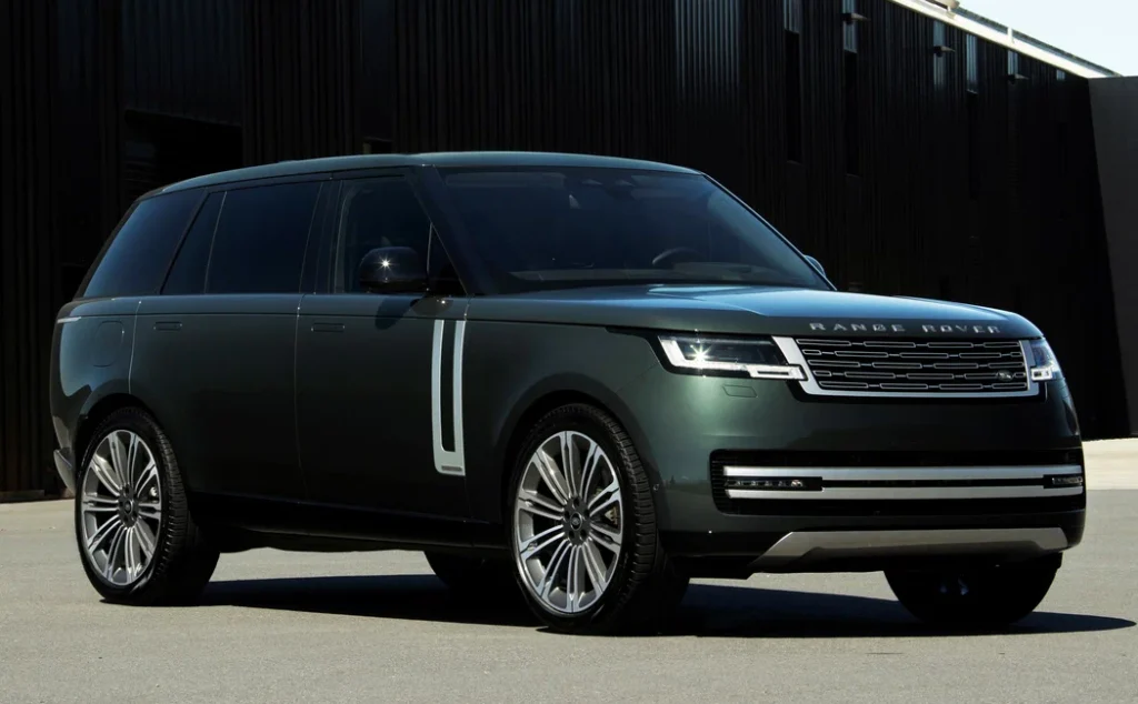 Rent Range Rover in Dubai