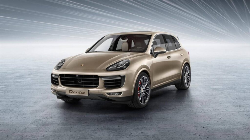 rent Porsche Cayenne in Dubai