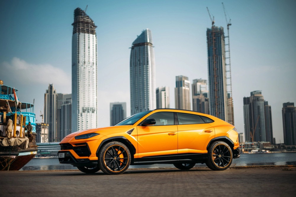 Renting a Lamborghini Urus in Dubai